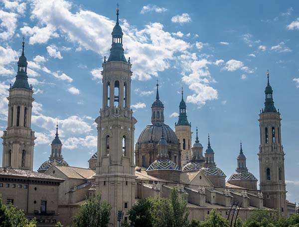 Basílica del Pilar en Zaragoza Basílica del Pilar en Zaragoza