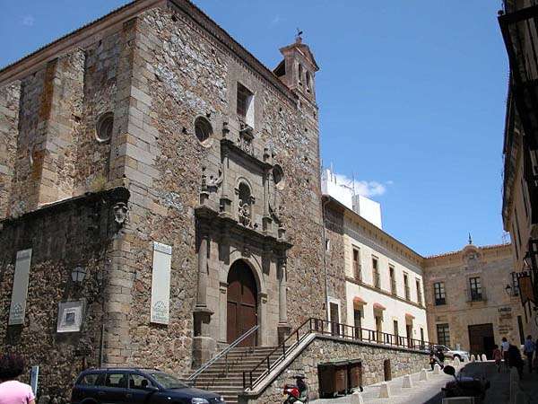 Plasencia iglesia de Santa Ana