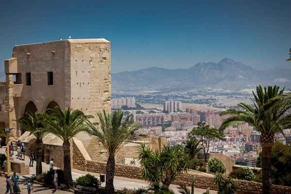 castillo de santa barbara en alicante castillo de santa barbara en alicante